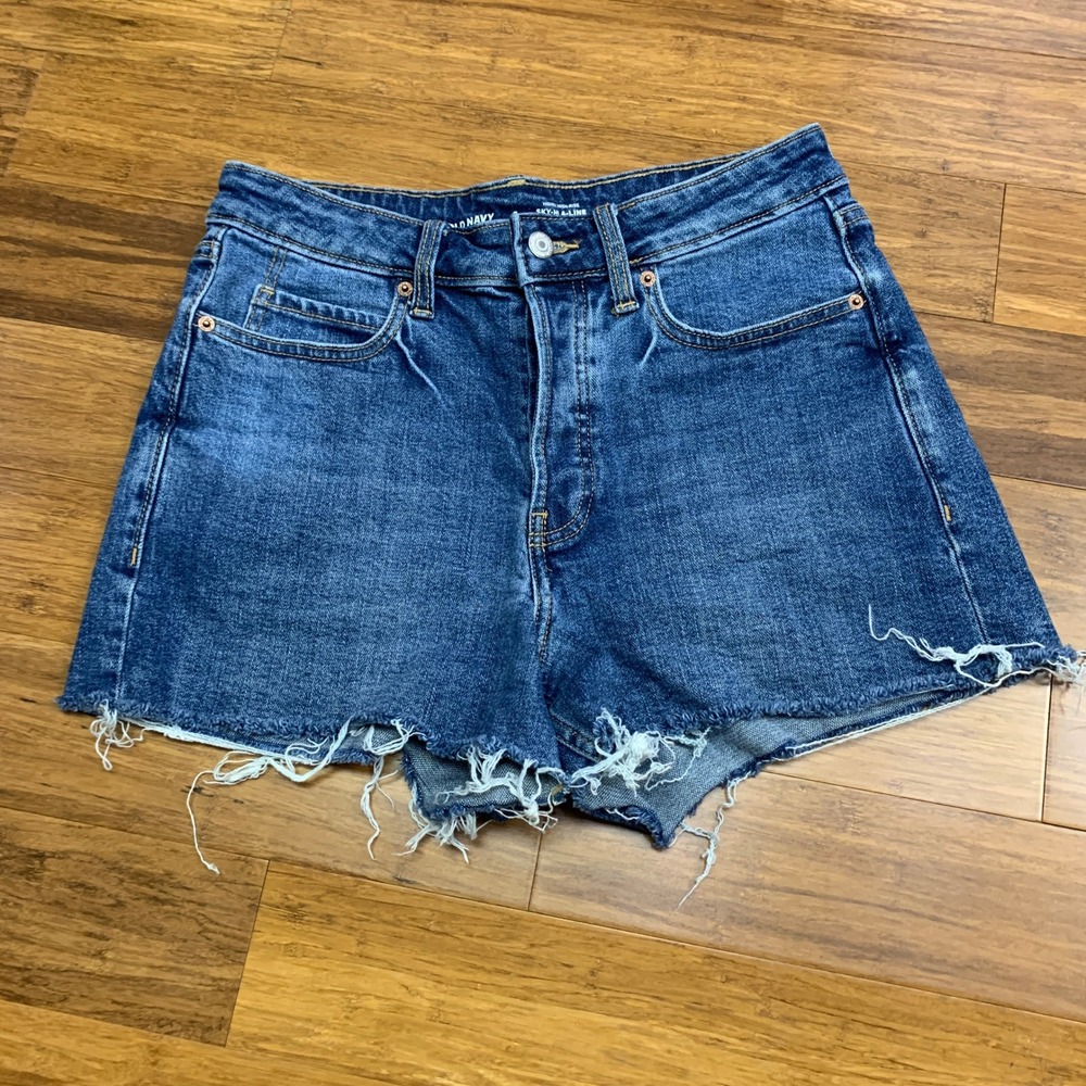 Old Navy Sky Hi A Line Denim Shorts Womens Size 6 Raw Hem Blue Button Fly Summer